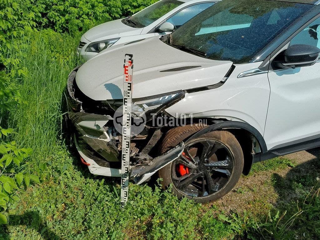 Фото Geely Coolray 638