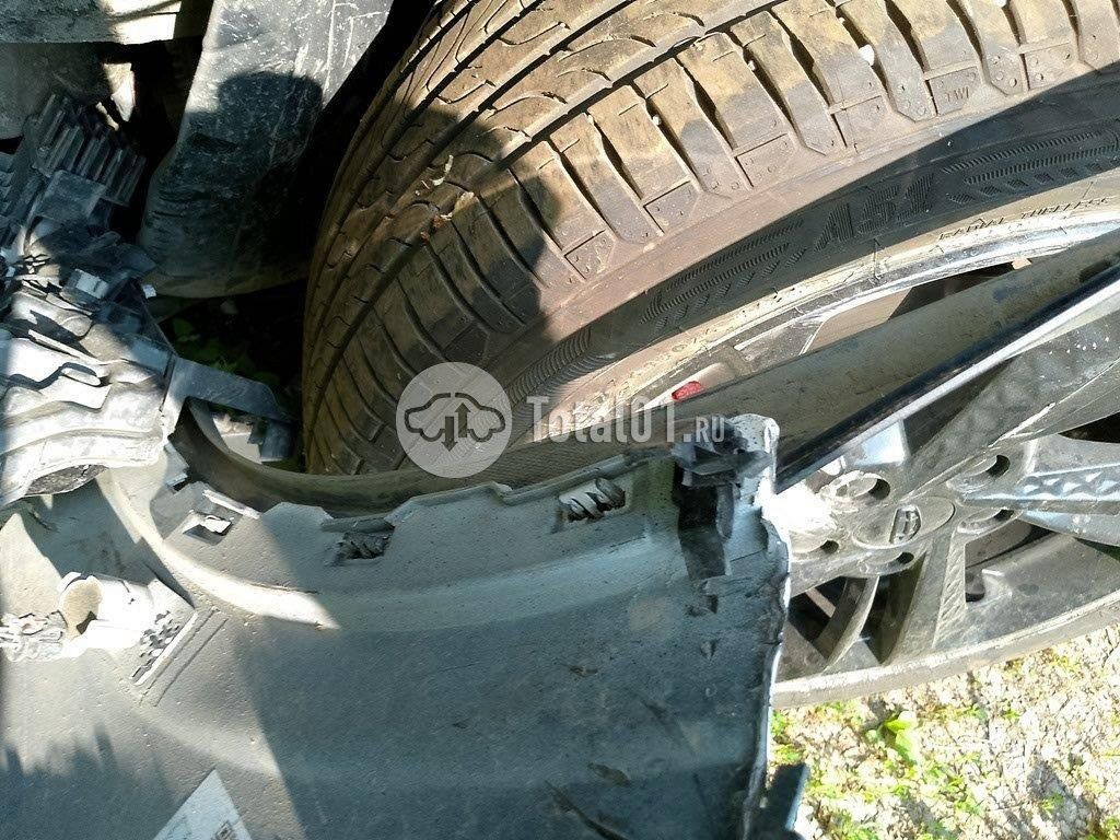 Фото Geely Coolray 650