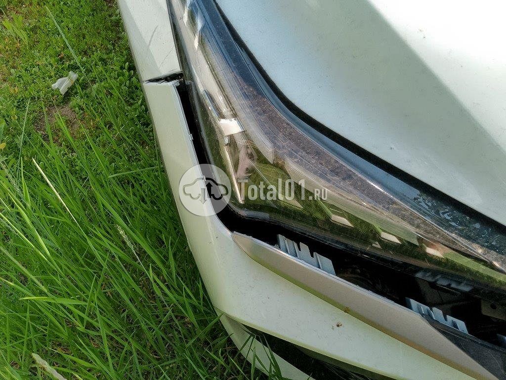 Фото Geely Coolray 692