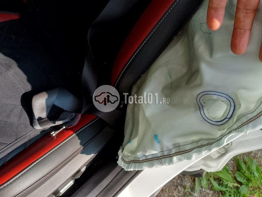 Фото Geely Coolray 790