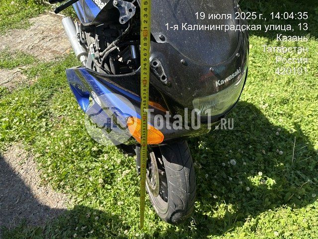 Фото Kawasaki ZZR400-1 16