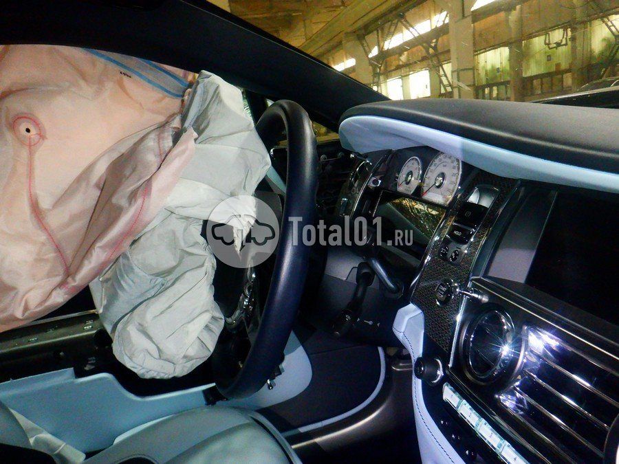 Фото Rolls-Royce Wraith 40
