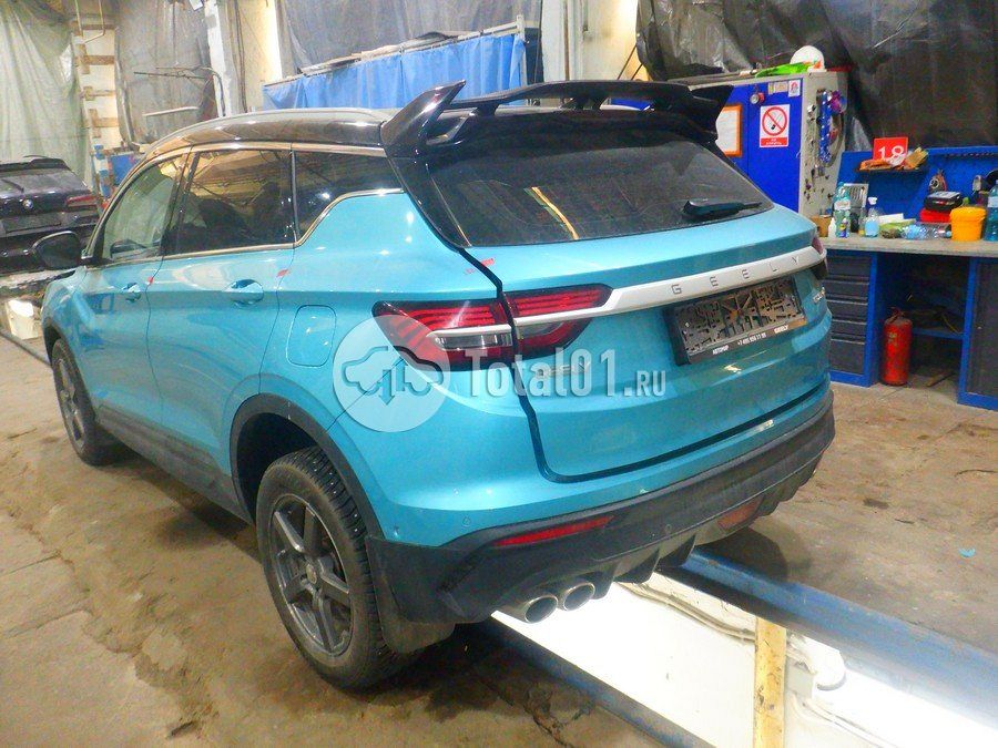 Фото Geely Coolray 16