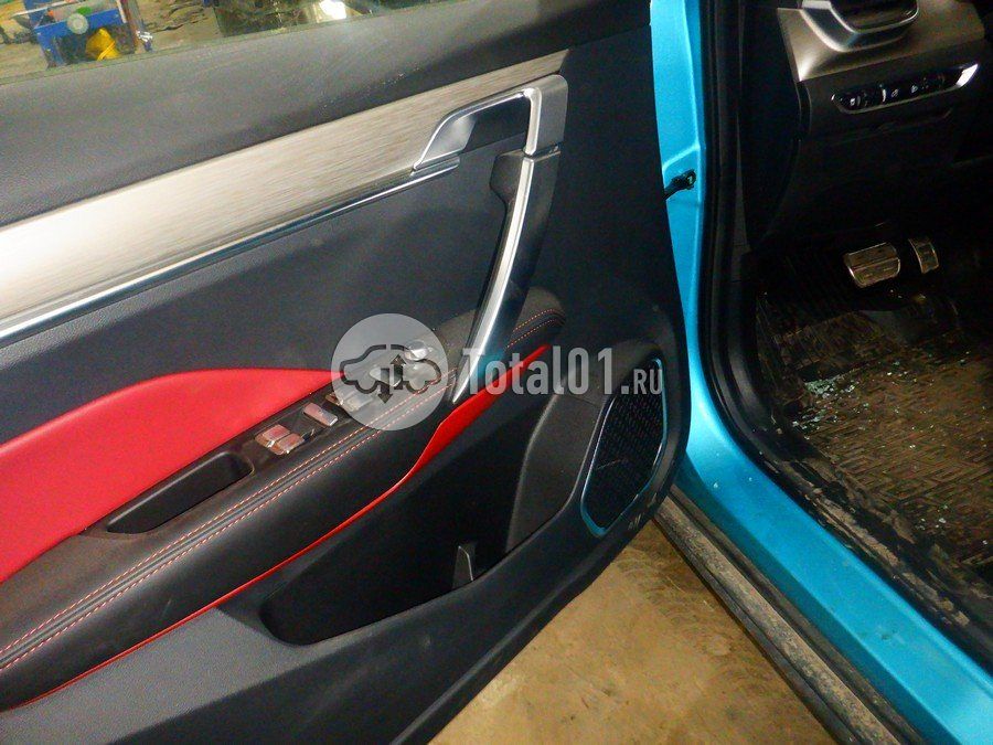 Фото Geely Coolray 72