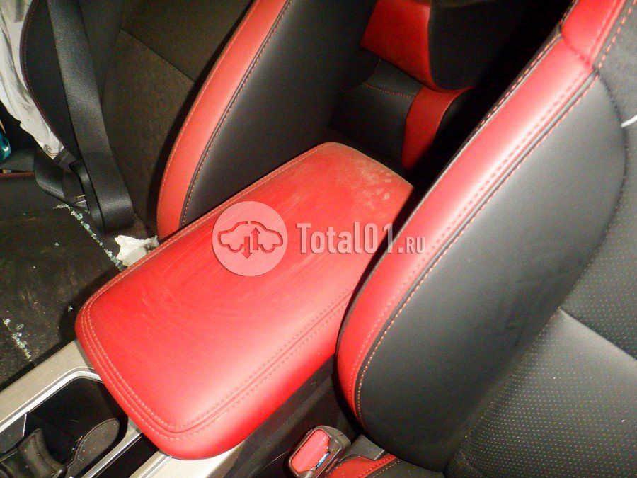 Фото Geely Coolray 78