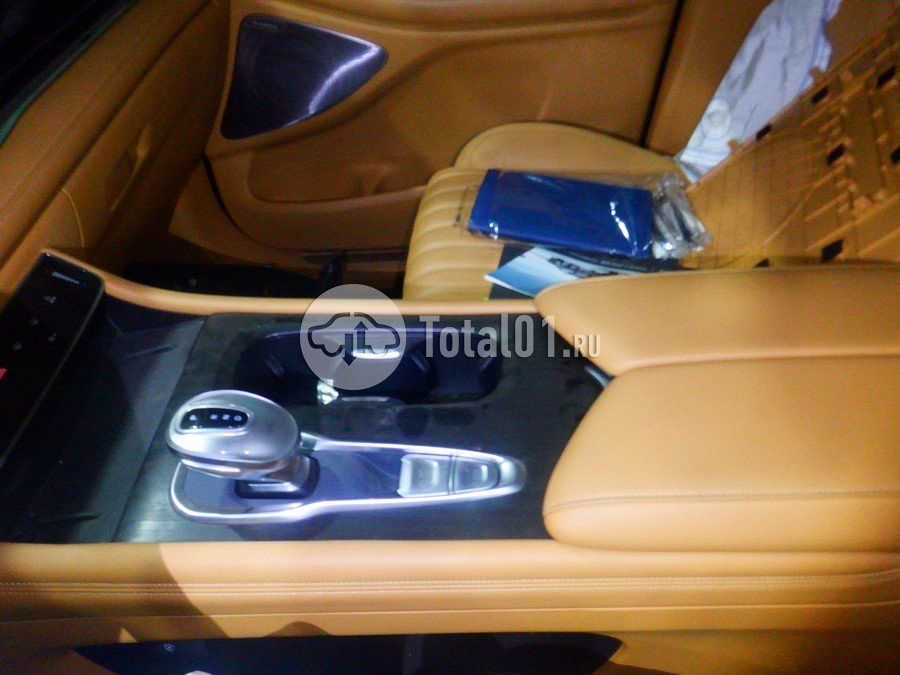 Фото Voyah DREAM EVR 140