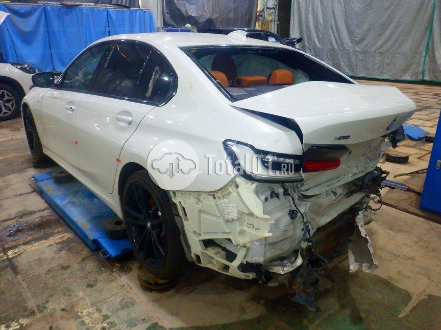 Фото BMW 3 серия 14