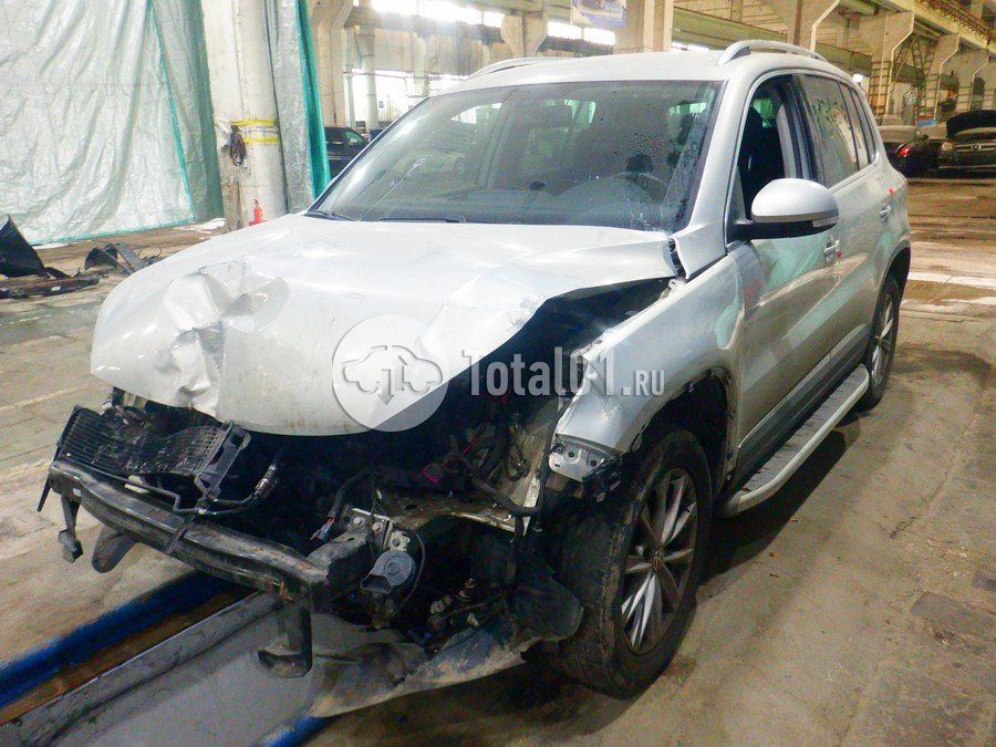 Фото Volkswagen Tiguan 8