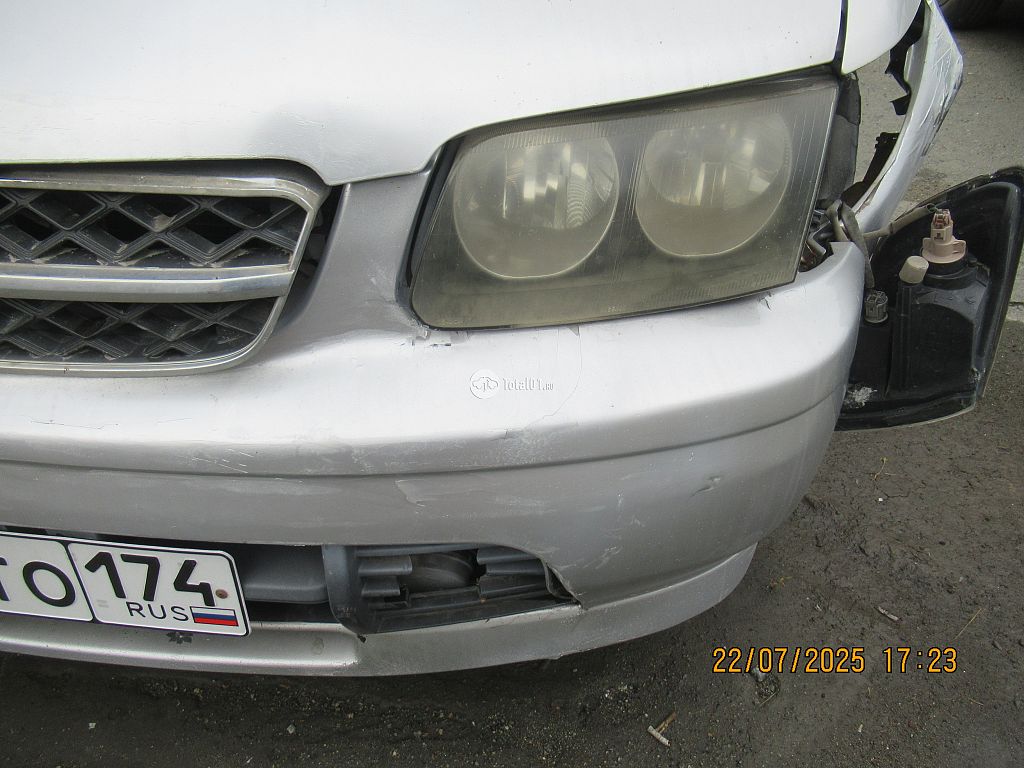 Фото Nissan R Nessa 16