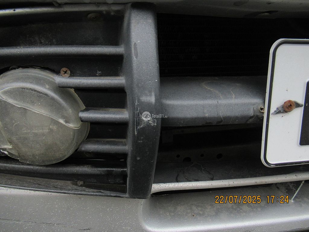 Фото Nissan R Nessa 34
