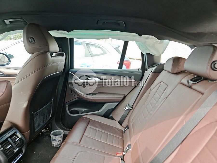 Фото BMW X3 130