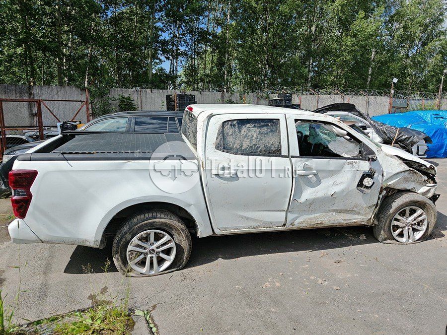 Фото Isuzu D-Max 22