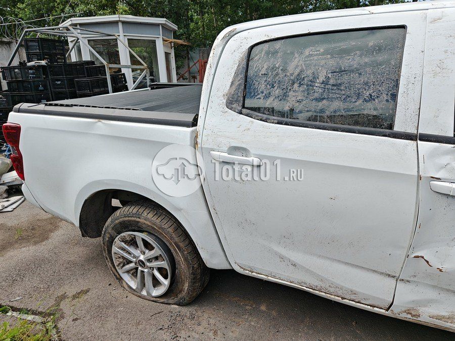 Фото Isuzu D-Max 54
