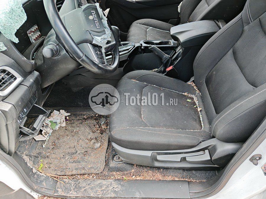Фото Isuzu D-Max 136