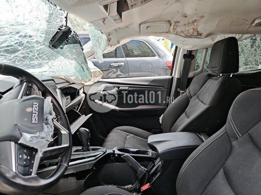 Фото Isuzu D-Max 138