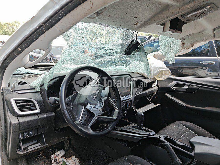 Фото Isuzu D-Max 142