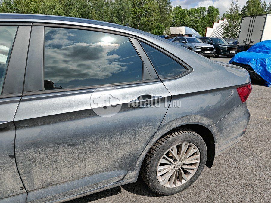 Фото Volkswagen Jetta 28