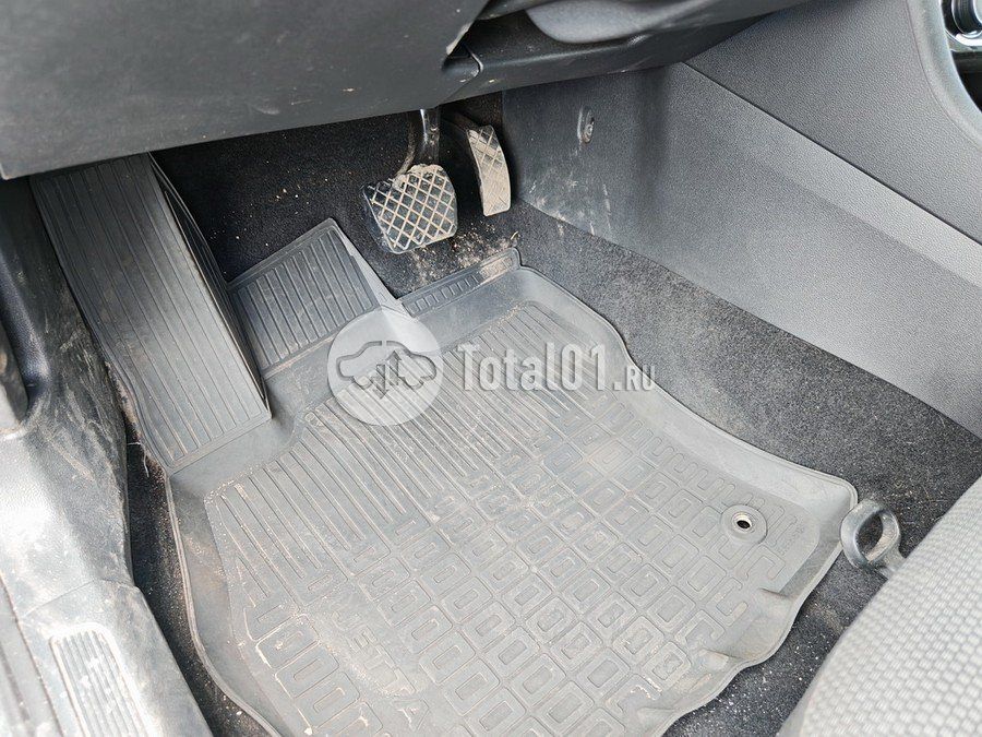 Фото Volkswagen Jetta 76