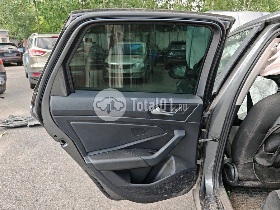 Фото Volkswagen Jetta 88