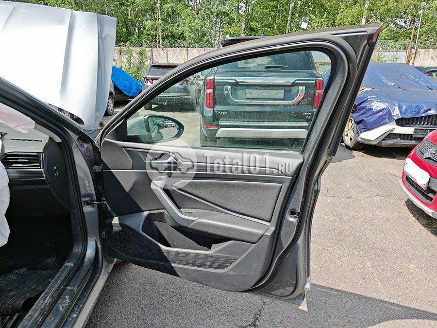 Фото Volkswagen Jetta 136