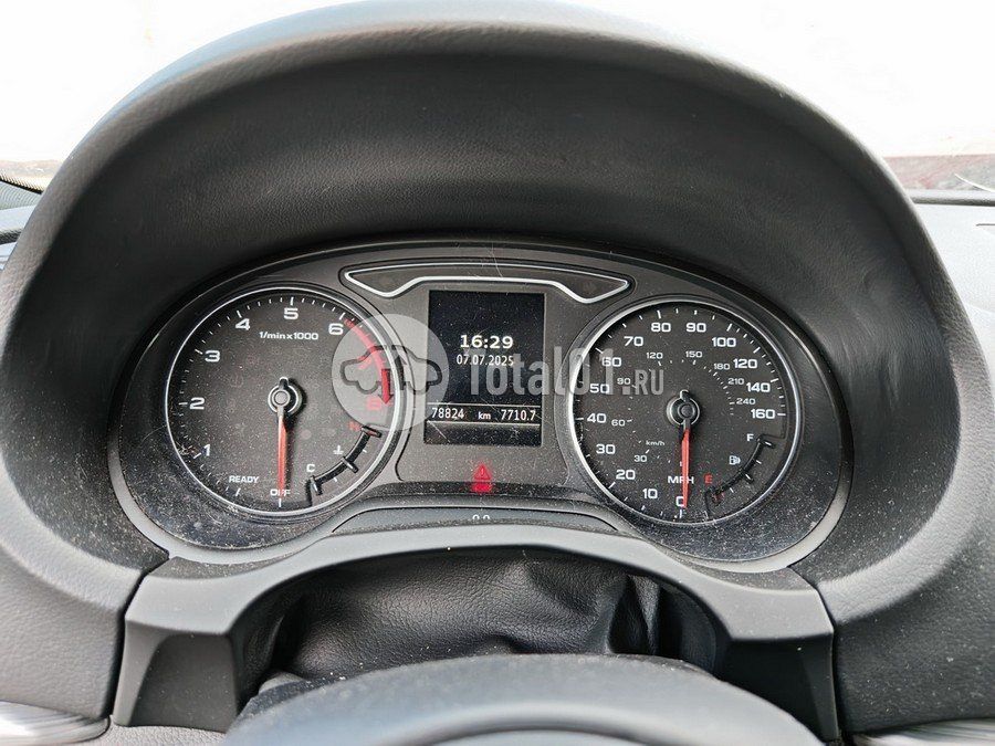 Фото Audi A3 32