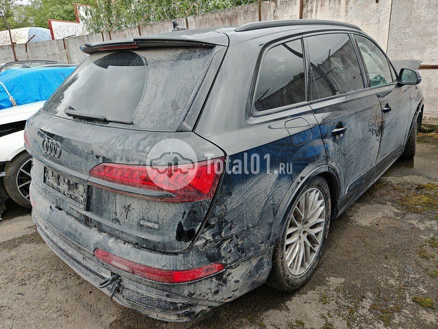 Фото Audi Q7 6