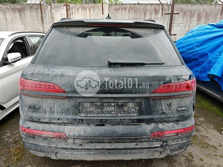 Фото Audi Q7 18