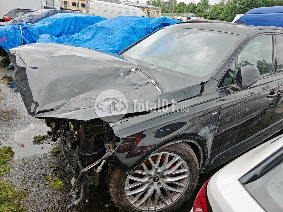 Фото Audi Q7 60