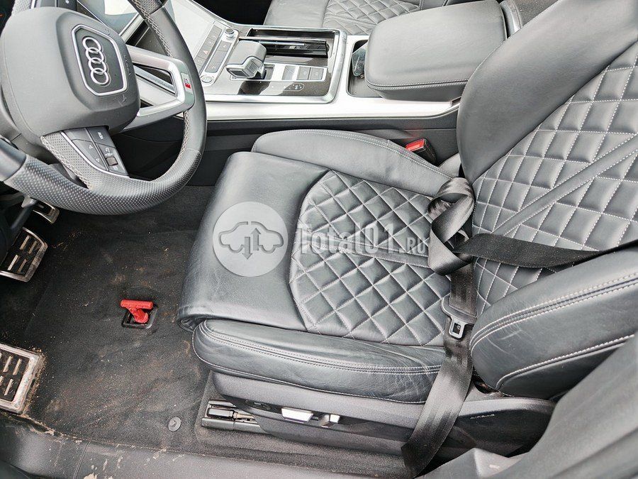 Фото Audi Q7 110