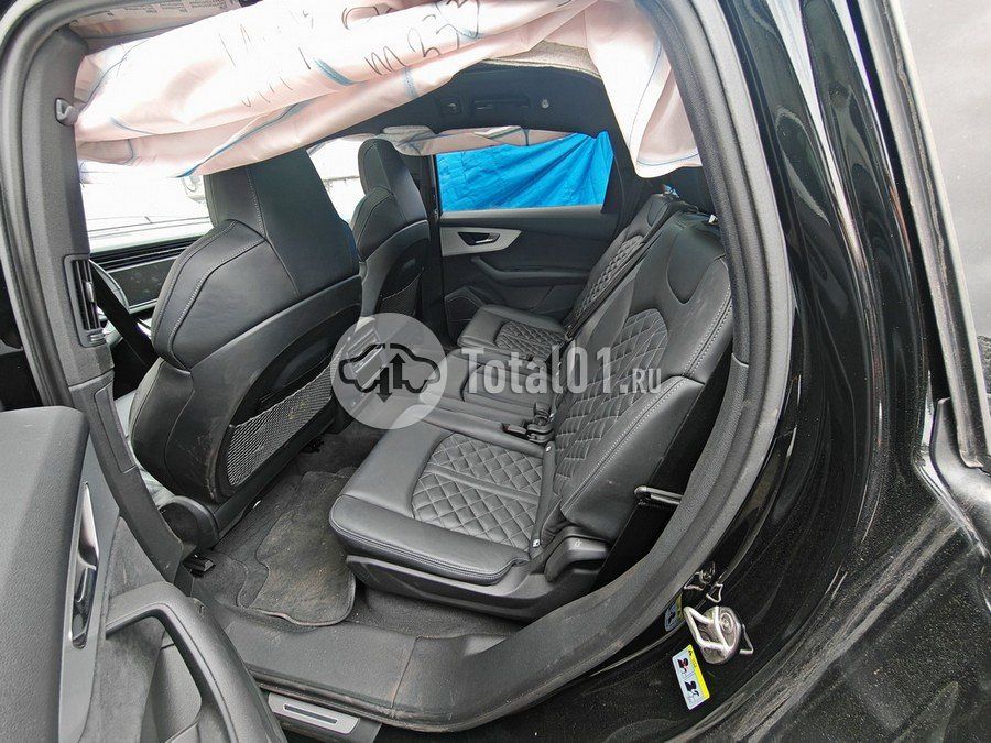 Фото Audi Q7 122
