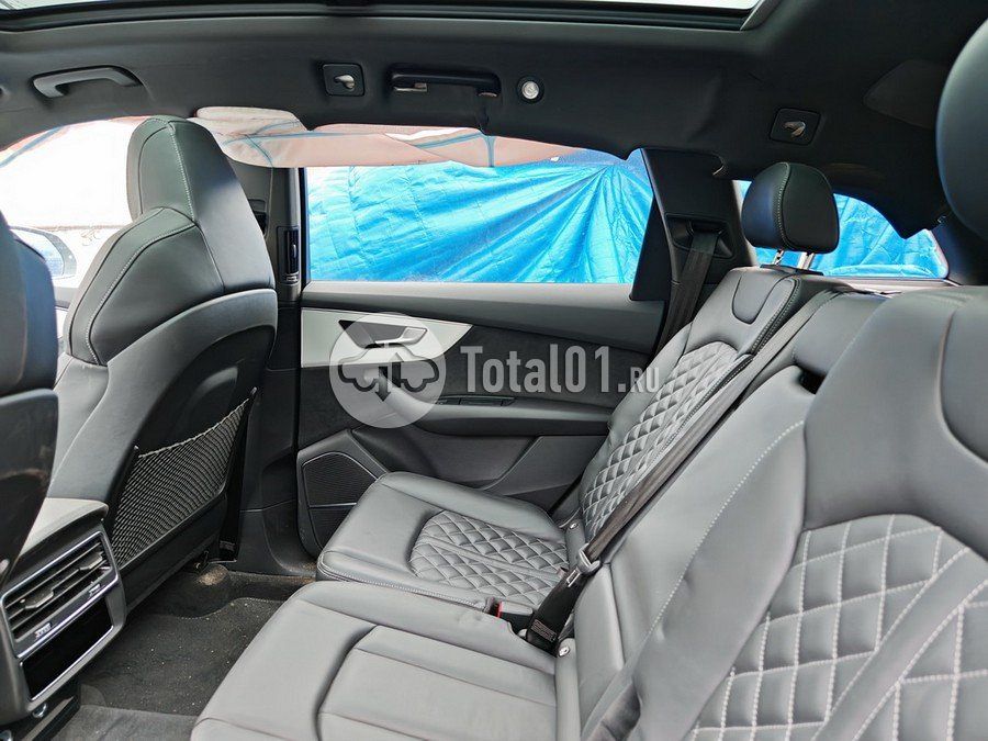 Фото Audi Q7 130