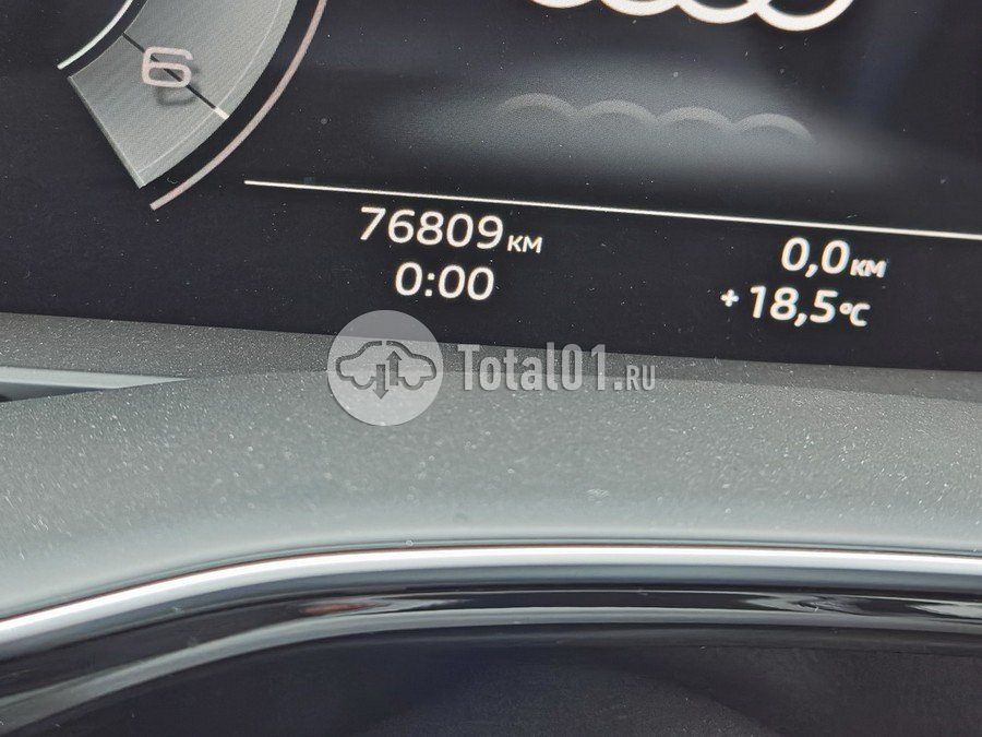 Фото Audi Q7 208