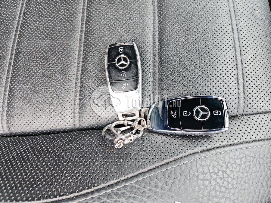 Фото Mercedes-Benz GLS-класс 38