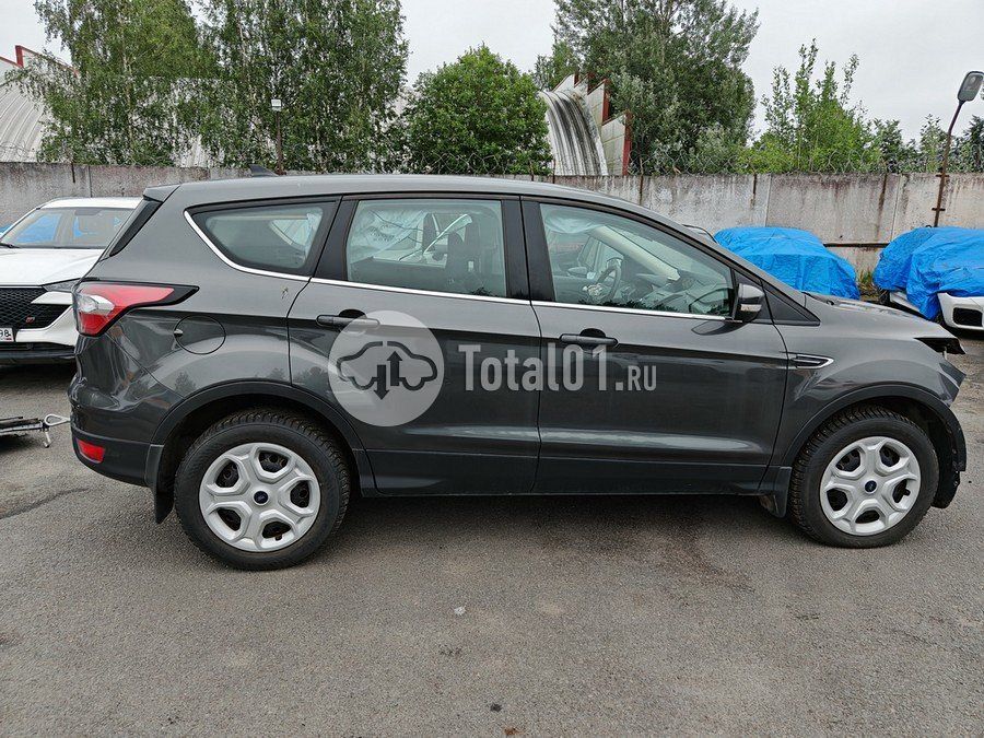 Фото Ford Kuga 48
