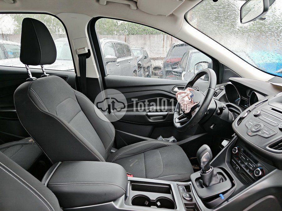 Фото Ford Kuga 144