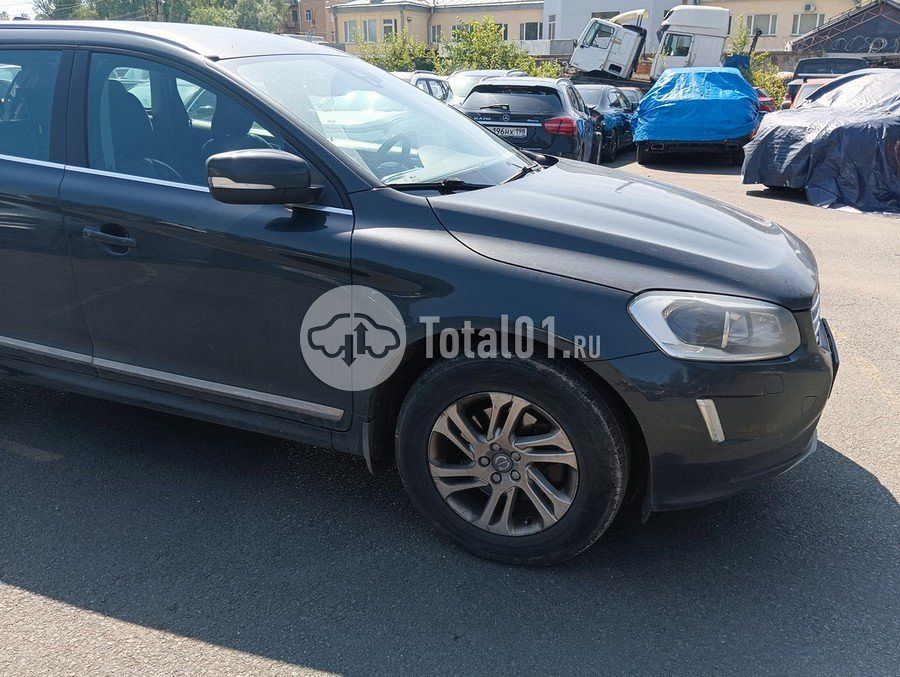 Фото Volvo XC60 10