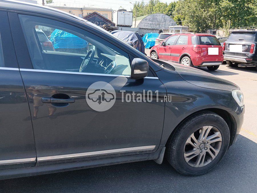 Фото Volvo XC60 12