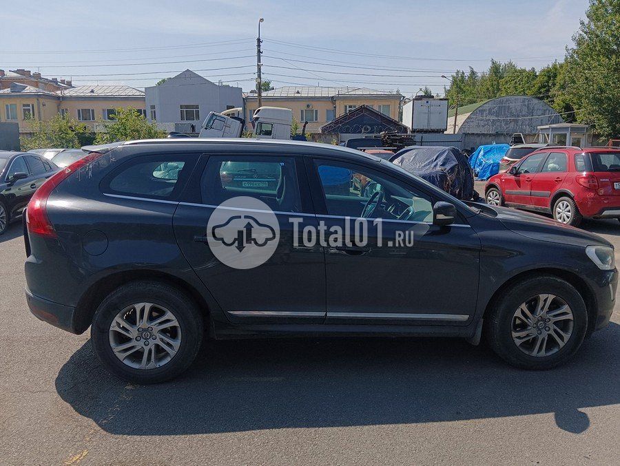 Фото Volvo XC60 46