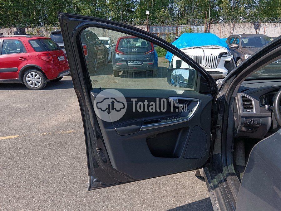 Фото Volvo XC60 54