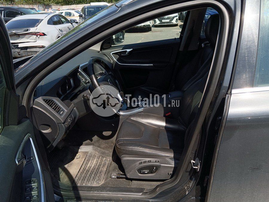 Фото Volvo XC60 56