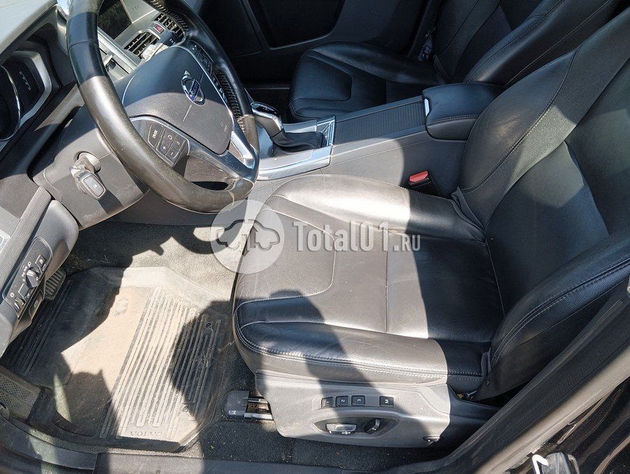 Фото Volvo XC60 60
