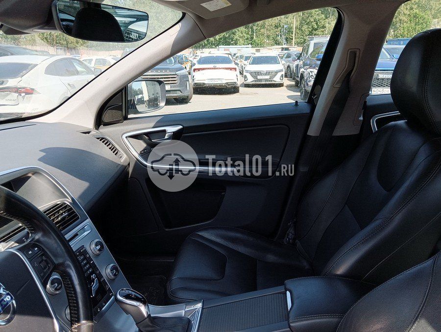 Фото Volvo XC60 62