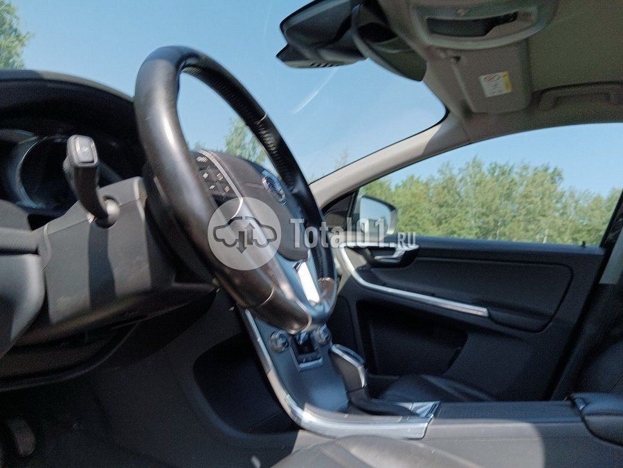 Фото Volvo XC60 64