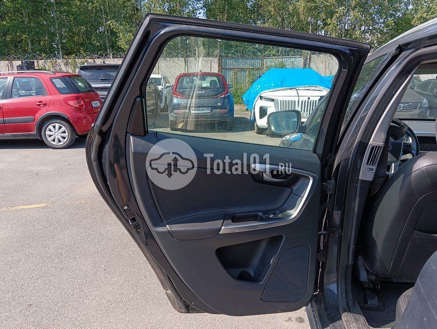 Фото Volvo XC60 72