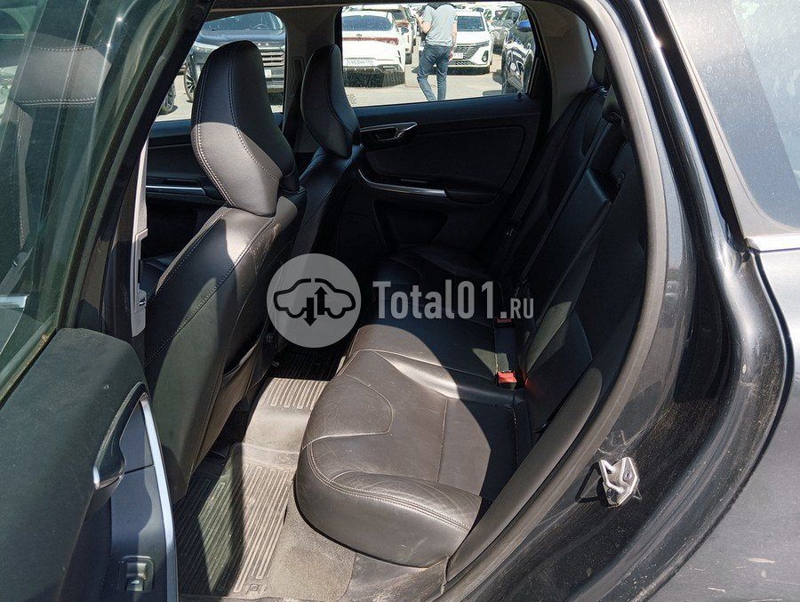 Фото Volvo XC60 74