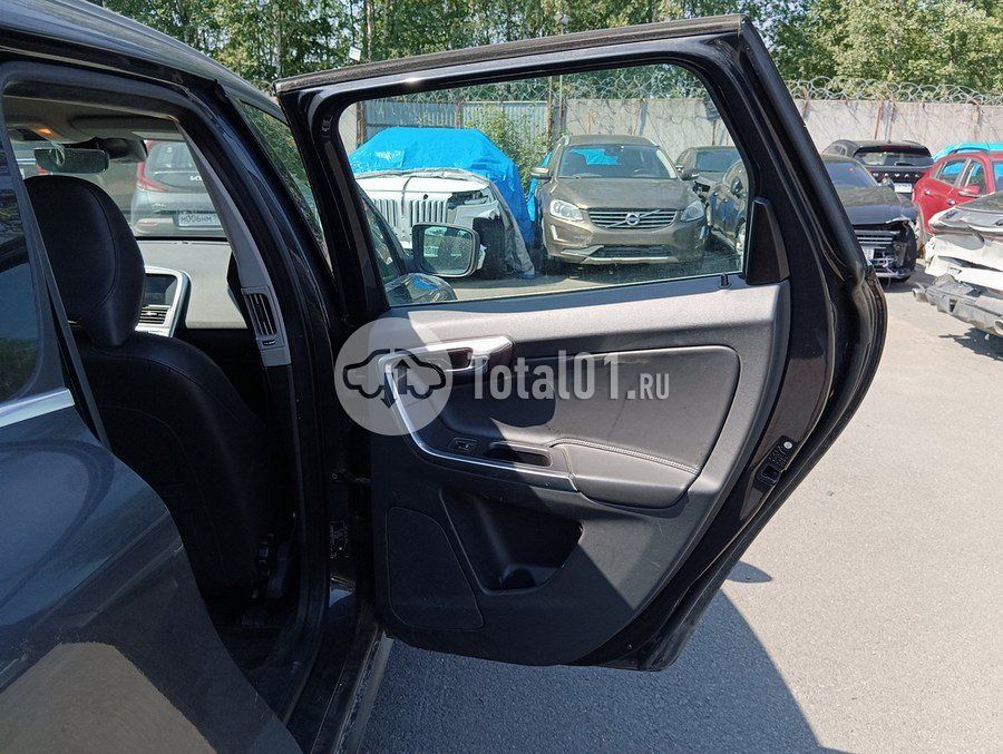 Фото Volvo XC60 98