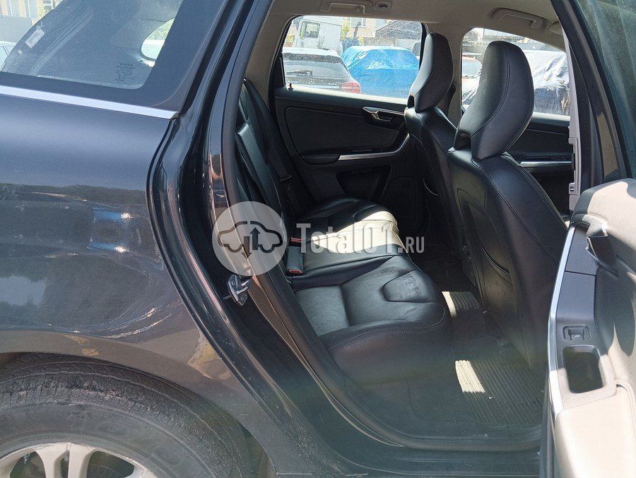 Фото Volvo XC60 100