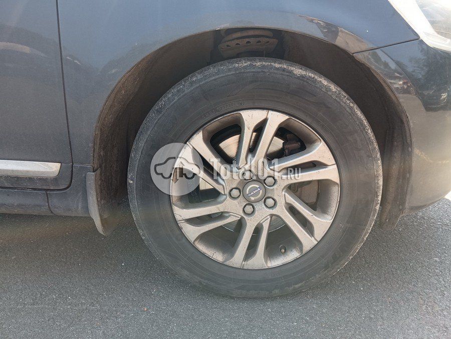 Фото Volvo XC60 130