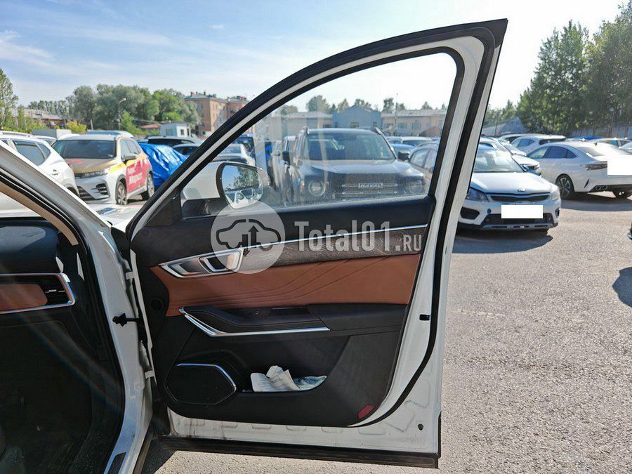 Фото FAW Bestune T99 136