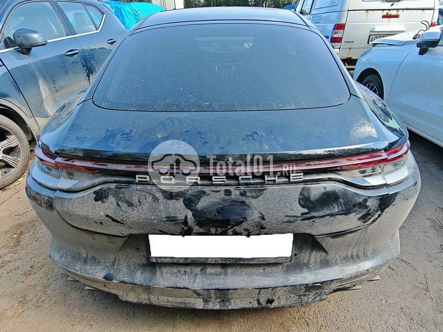 Фото Porsche Panamera 4 14